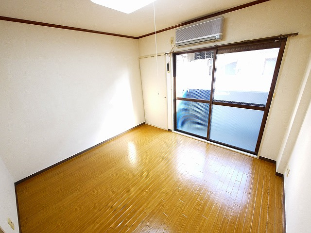 CASA天理の居間・リビング|ゆったり過ごせる居間です