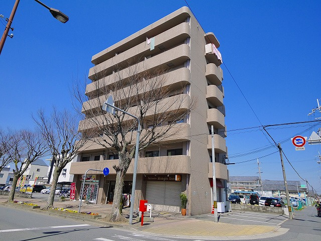 シャトー　デュ　ボヌールの外観|おしゃれな外観です