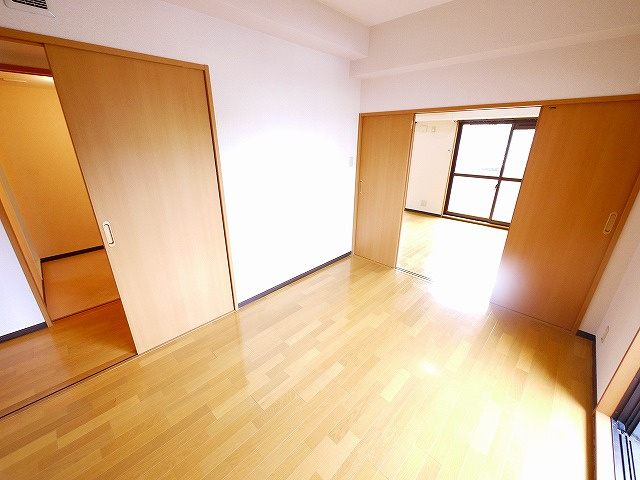 シャトー　デュ　ボヌールの洋室|個人の部屋や寝室として使える洋室です