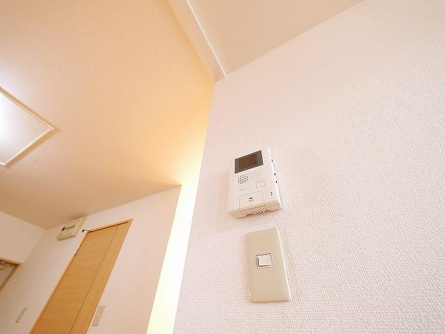 エスポアールＴＨのセキュリティ|TV付きインターホンです