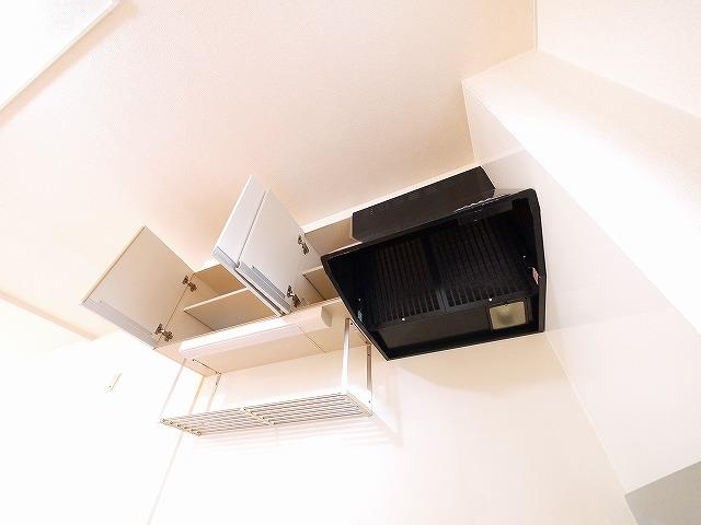 エスポアールＴＨのキッチン|大きな換気扇でお料理も快適です