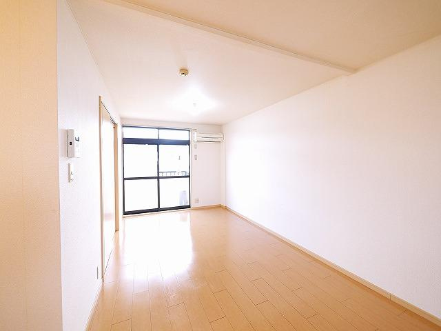 エスポアールＴＨの居間・リビング|ゆったり過ごせるリビングです