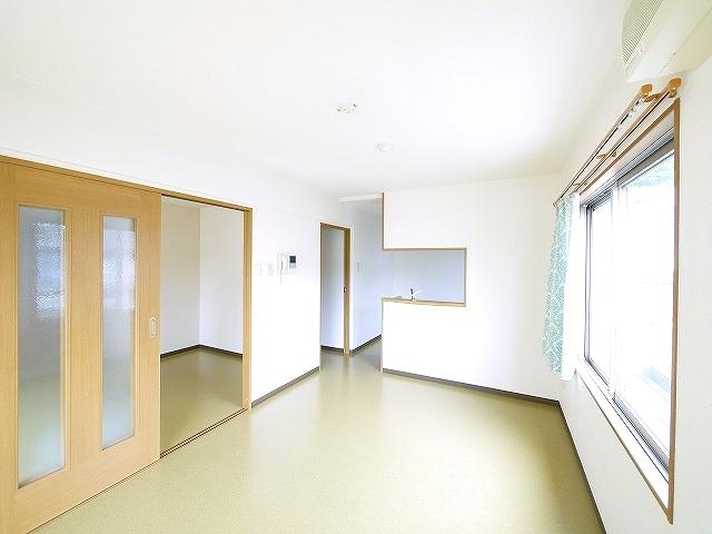 結充Immeuble　A館の居間・リビング|ゆったり過ごせる居間です