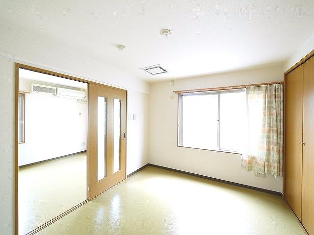 結充Immeuble　A館の洋室|広々とした洋室です