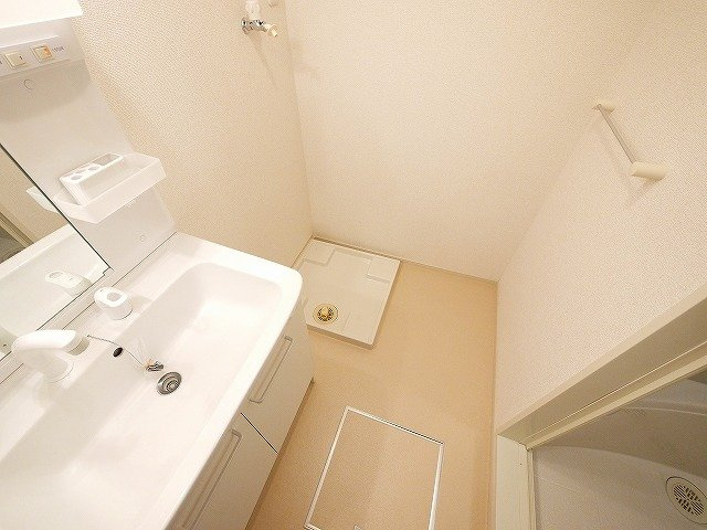 ハッピーハイツの洗面所|コンパクトで使いやすい洗面所