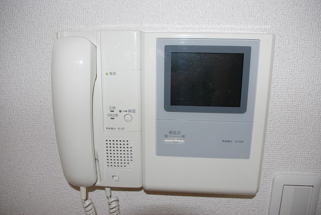 エル・セレーノ天理のセキュリティ|モニター付きインターホーン
