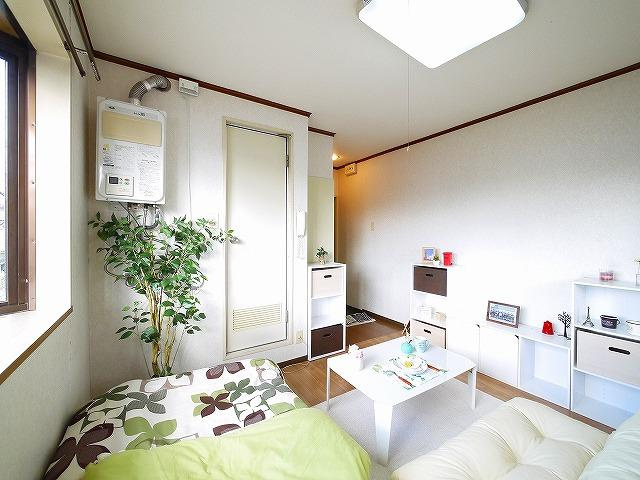CASA天理の洋室|落ち着いた色調の洋室です