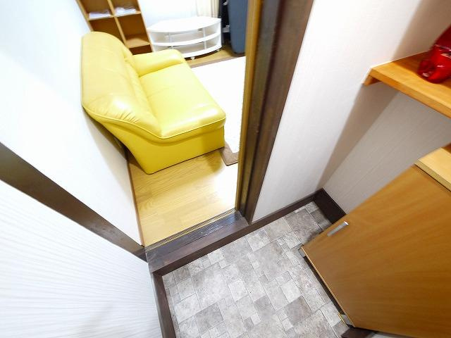 若草ビレッジの玄関