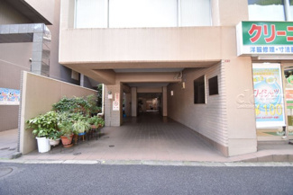 【エントランス】