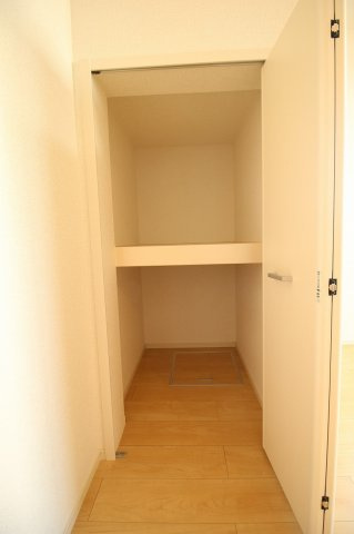 リリーオブナイルの収納|同施工会社同型タイプの別のお部屋です