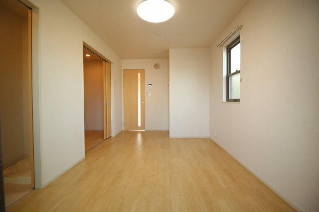 リリーオブナイルの居間・リビング|同施工会社同型タイプの別のお部屋です