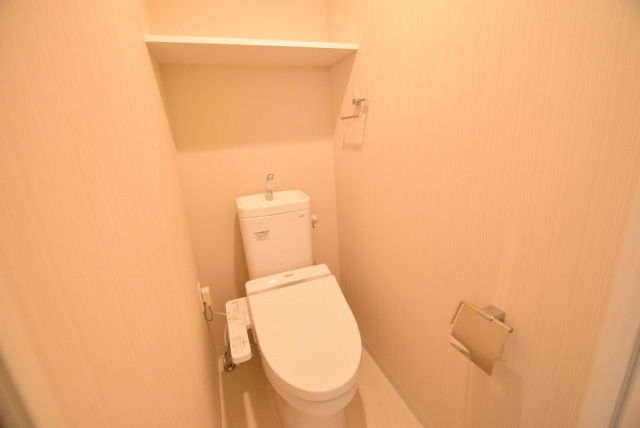 ドゥーエ西船橋のトイレ|ウォッシュレット付き