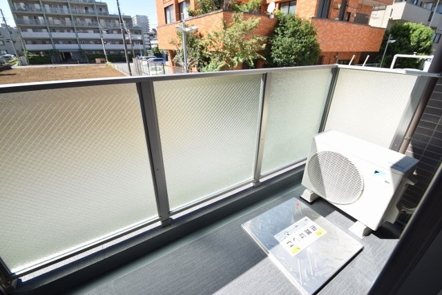 ドゥーエ西船橋のバルコニー|奥行のあるバルコニー