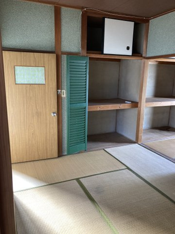 やすだ荘の和室