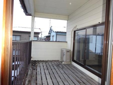 K事務所住宅　のバルコニー