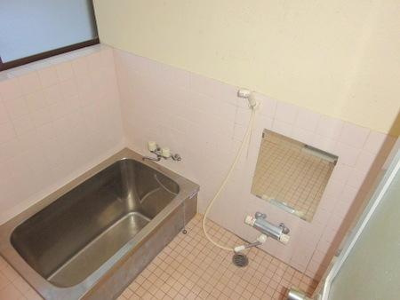 K事務所住宅　の浴室