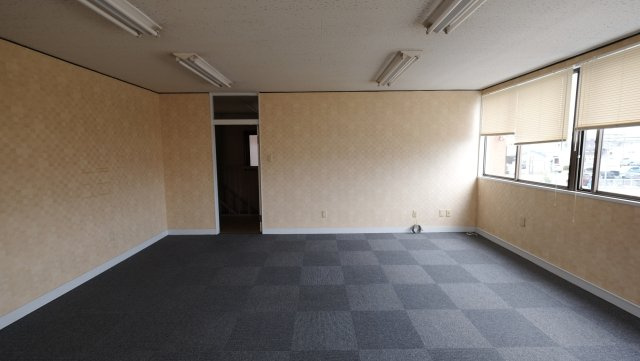 山岡ビルの内装