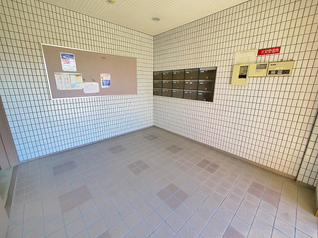ラフィネ（三条宮前町）のエントランス|エントランスです