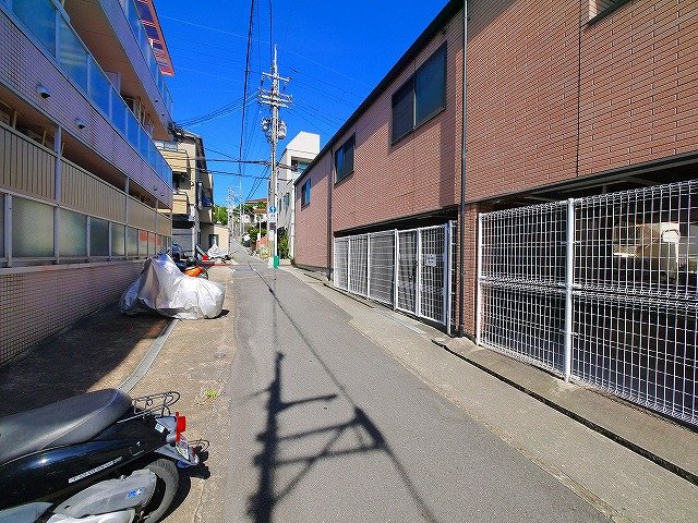 山中店舗（富雄北）のロビー