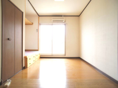 【洋室】 | グリーンハイツヒロミ | エアコンがついています。
