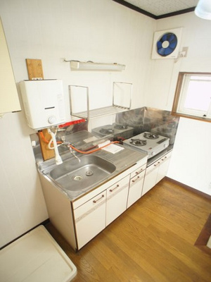 【キッチン】 | グリーンハイツヒロミ | 楽しくお料理ができます。