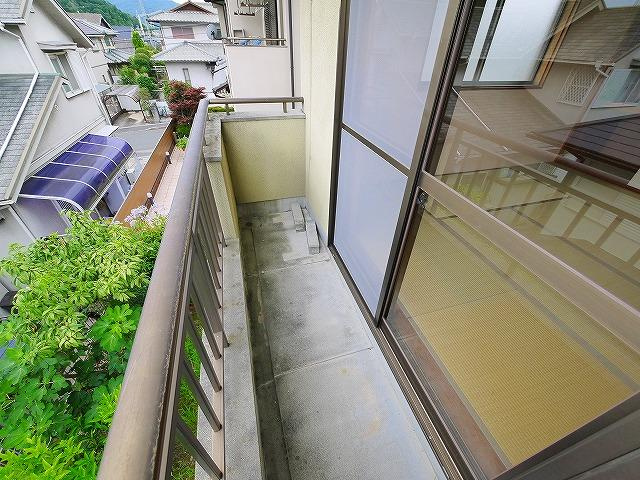 白庭台１丁目貸家のバルコニー