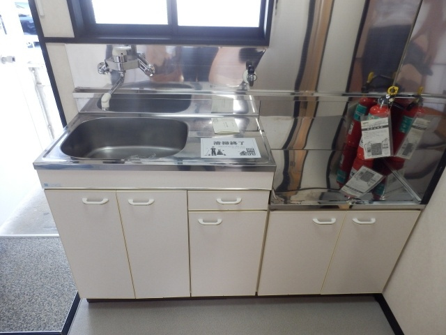 山形市六日町の１Kのキッチン