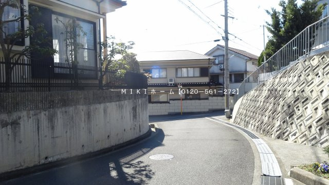 箕面市半町１丁目　土地の周辺