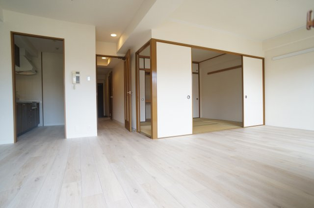 牡丹園壱番館の居間・リビング