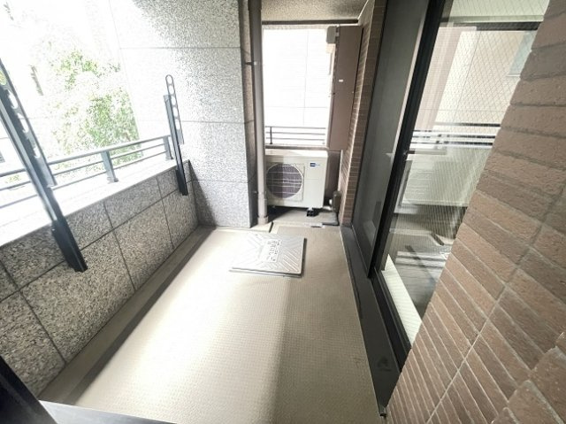 千代田区一番町の賃貸マンションのバルコニー