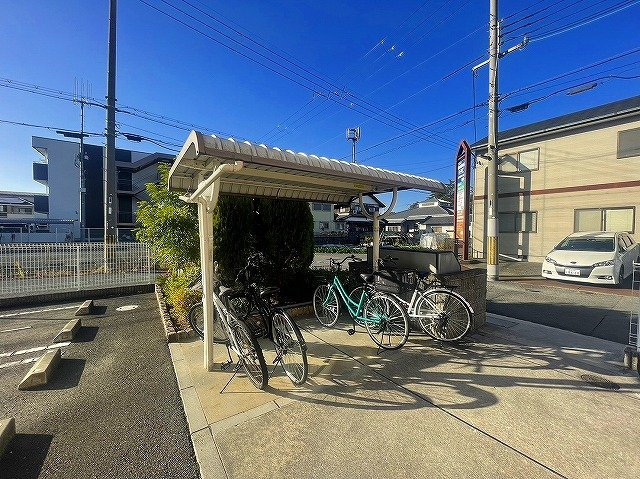 エレガンス（西九条町２丁目）のその他共用部分|駐輪場もあります