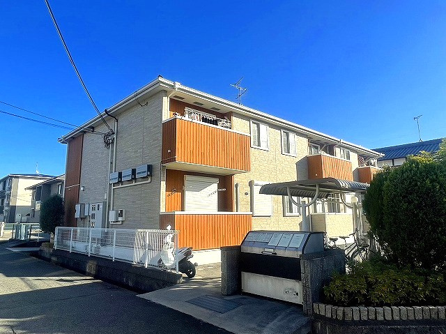 エレガンス（西九条町２丁目）の外観|外観もきれいです