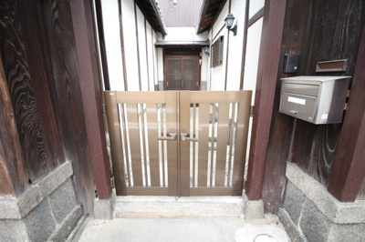 【エントランス】 | 昭和町１丁目テラスハウス