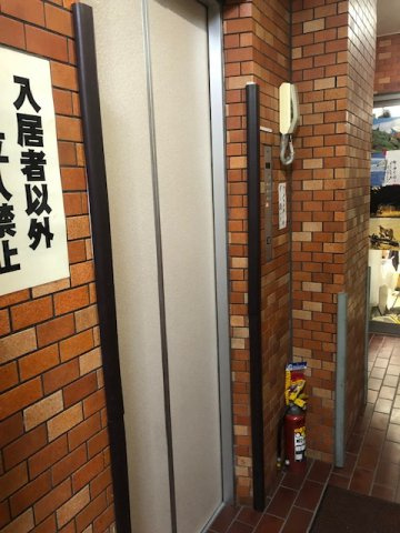 万年安全第３ビルのロビー