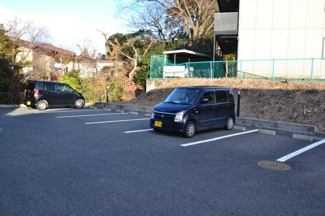 【駐車場】