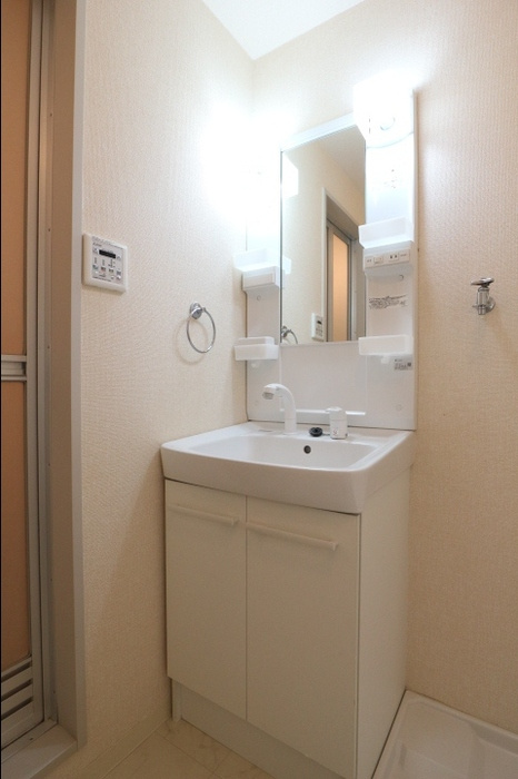 ローズ・ウッドの独立洗面台