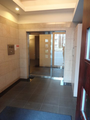 【エントランス】 | アリュージュ三ノ輪