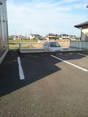 【駐車場】 | アヴニール１２３　Ａ