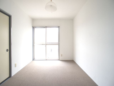 【寝室】 | ＩＮＡコーポ | 日当たり良好のきれいな洋間です♪