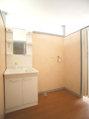 【洗面所】 | ＩＮＡコーポ | 洗髪洗面化粧台、洗濯機置き場があります♪