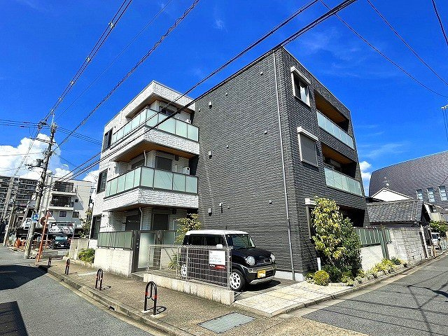 リリーベルヒルズの外観|オシャレな外観です。