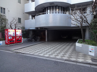 【エントランス】
