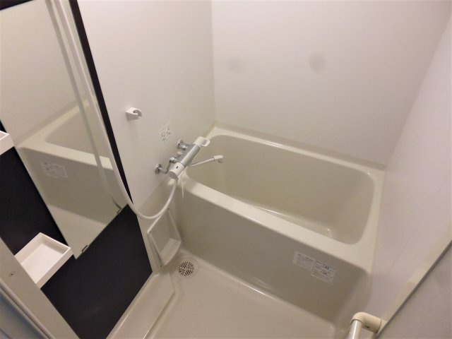 AQUA明石flapの浴室
