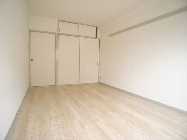 【洋室】 | レジデンス宮本Ⅱ