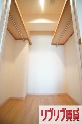 シルバラードの収納