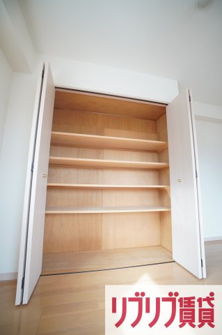 シルバラードの収納