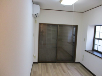 【洋室】 | メゾンかえで