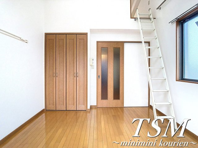 ロータリーマンション香里西之町の洋室