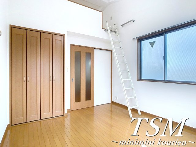 ロータリーマンション香里西之町の洋室