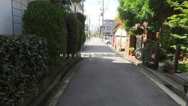 箕面市半町4丁目　土地の周辺
